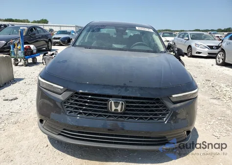 2024 Honda Accord Ex z USA, uszkodzony, nr VIN 1HGCY1F32RA062652